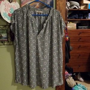 Roz & Ali Cap Sleeve Shirt